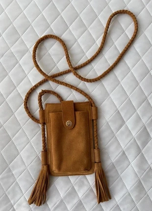 Pochette bandoulière neuve en croûte de cuir PROMOD, marque: Promod, état: Neuf sans étiquette, 15,00 €, 16,45 € Protection acheteurs incluse