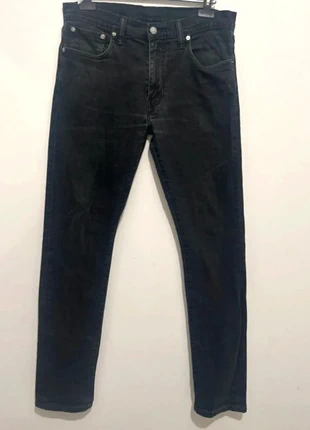 Jeans Levi’s noir – W33 L34 – Très bon état, marque: Levi's, état: Très bon état, taille: W33 | FR 42, 15,00 €, 16,45 € Protection acheteurs incluse
