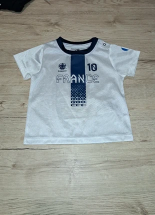 T shirt, état: Très bon état, taille: 6-9 mois / 68 cm, 1,00 €, 1,75 € Protection acheteurs incluse