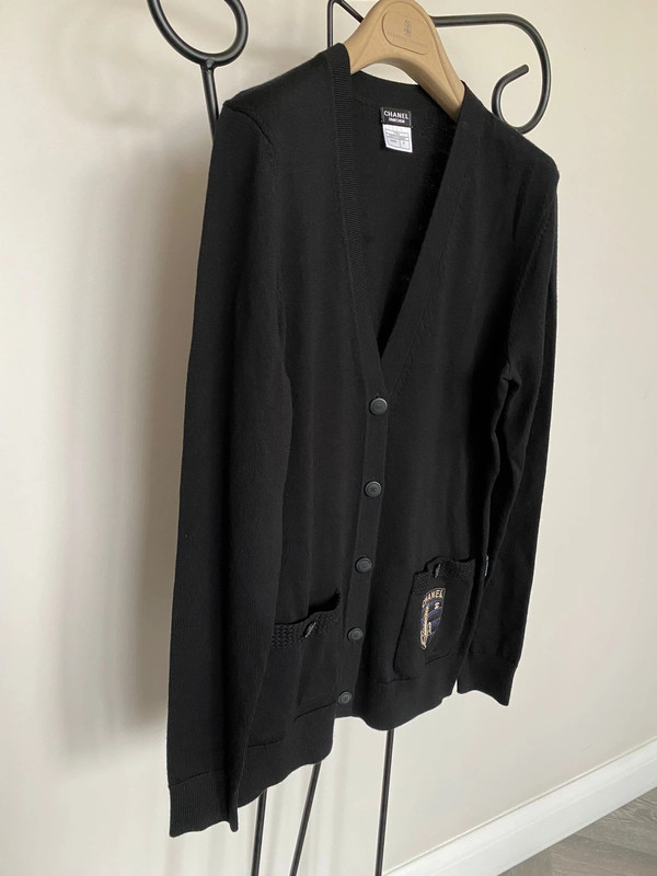 New Chanel black knit badged button up cardigan 100% wool S or small M 8 10 12 4