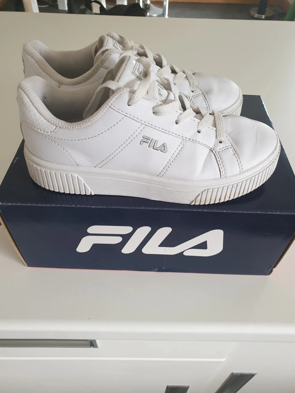 Fila sales girls trainers