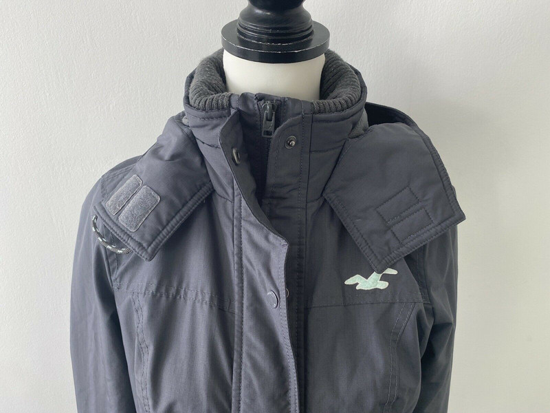 Hollister Ladies Grey All - Weather Jacket Size S Polyester