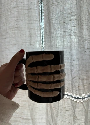 Y2k cup, brand: Tiger, condizioni: Ottime, €3.50, €4.38 include la Protezione acquisti