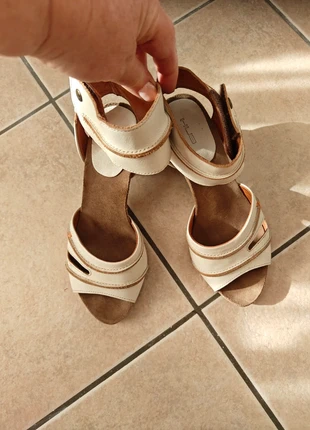 Chaussures en cuir, marque: Hue, état: Bon état, taille: 38, 7,00 €, 8,05 € Protection acheteurs incluse