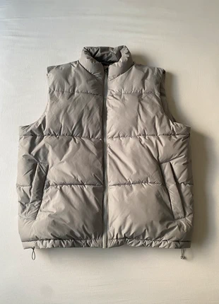 Doudoune FSBN taille M couleur gris/blanc, marca: FSBN, estado: Novo com etiquetas, tamanho: M, €15.00, €16.45 inclui Proteção do Comprador