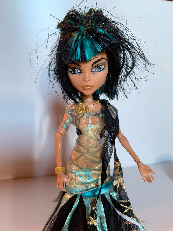 Monster High Cleo de Nile Ghouls Rule Vinted