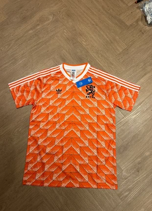 Holland 1988 voetbalshirt maat L, merk: Holland, staat: Nieuw zonder prijskaartje, maat: L, € 25,00, € 26,95 inclusief Kopersbescherming