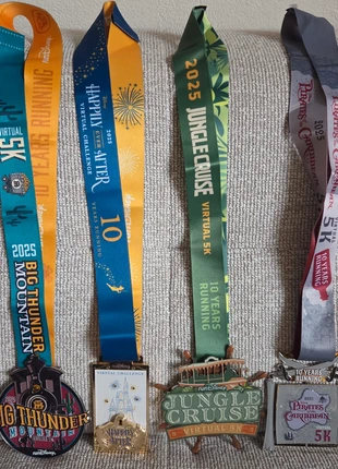 RunDisney virtual challenge 2025 medals, état: Neuf sans étiquette, 40,00 €, 42,70 € Protection acheteurs incluse