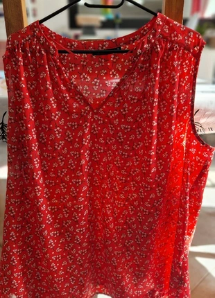 Haut sans manches kiabi taille 50, marque: Kiabi, état: Très bon état, taille: 5XL / 50 / 22, 3,00 €, 3,85 € Protection acheteurs incluse