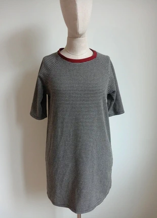 Vestido casual de punto grueso de otoño de Cortefiel como nuevo, marque: Cortefiel, état: Neuf sans étiquette, taille: S / 36 / 8, 27,00 €, 29,05 € Protection acheteurs incluse