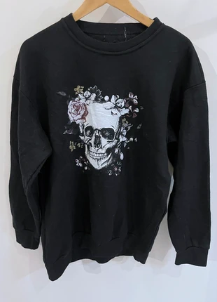 Skull crewneck back oversize L womens, brand: AX Paris, condition: Good, size: L / 40 / 12, €25.00, €26.95 includes Buyer Protection