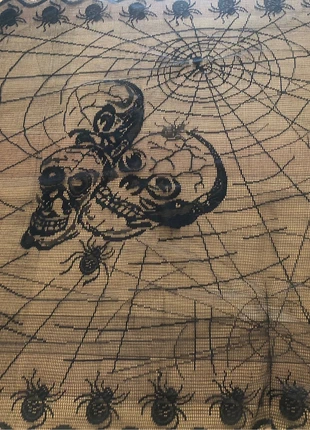 Halloween tablecloth approx 1 metre x 78cm, condition: Very good, £3.50, £4.38 includes Buyer Protection