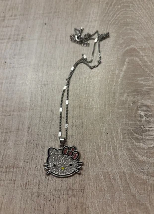 Collier hello kitty, marque: Hello Kitty, état: Très bon état, 1,00 €, 1,75 € Protection acheteurs incluse