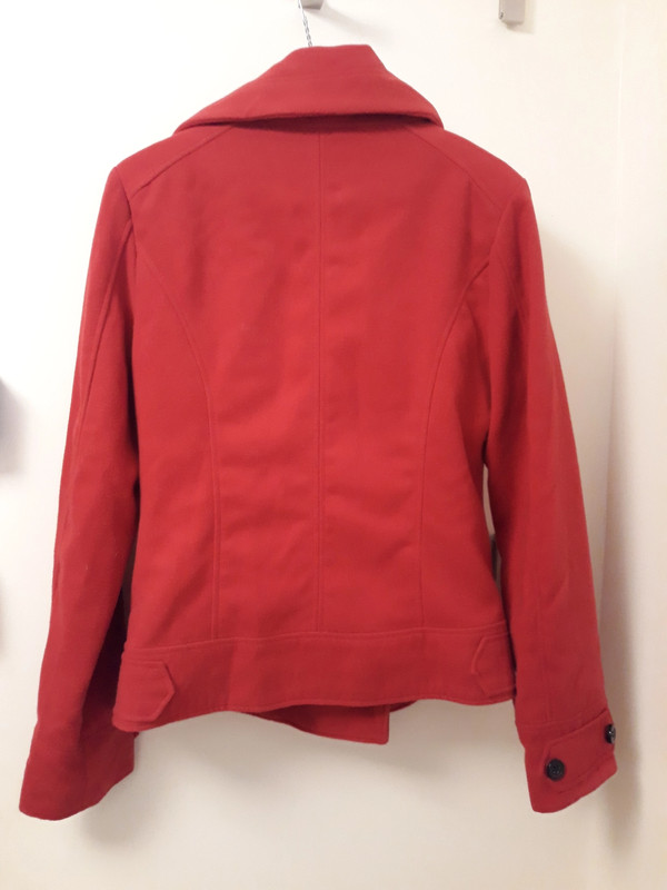Manteau rouge 3