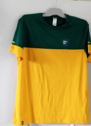 T-shirt Brésil 🌼, brand: Kipsta, condition: Very good, size: XL, €4.90, €5.85 includes Buyer Protection