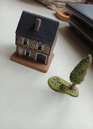 Mignature en résine pour village ou pot de fleur a creer, marque: Unique Vintage, état: Comme neuf, 3,00 €, 3,85 € Protection acheteurs incluse