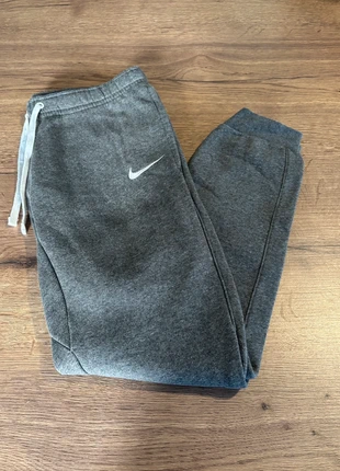 Jogging Nike, brand: Nike, condition: Very good, size: S, €17.90, €19.50 includes Buyer Protection