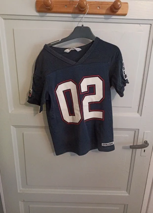 T-shirt 6/8ans , marque: H&M, état: Bon état, taille: 6 ans / 116 cm, 1,00 €, 1,75 € Protection acheteurs incluse