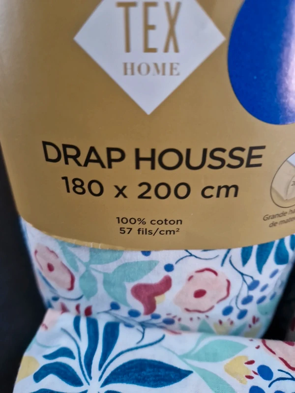 Ensemble drap housse, drap plat,housse de couette et ses deux taies - photo numéro 4