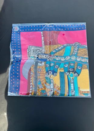 Foulard, marke: Bandanas, zustand: Neu, 3,00 €, 3,85 € inklusive Vinted-Käuferschutz