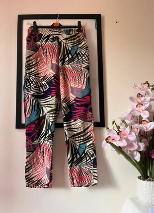 🌴 Pantalon fluide imprimé feuillage multicolore - Taille XS (34) 🌺, marca: TEX, estado: Muy bueno, tamaño: XS / 34 / 6, 10,00 €, 11,20 € Protección al comprador incluida
