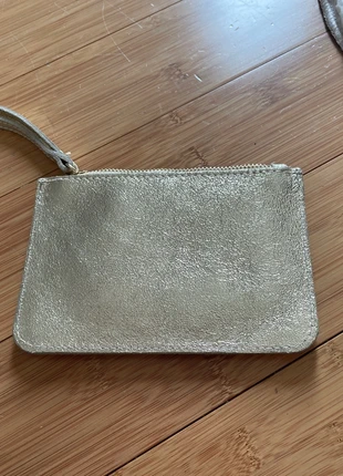 Pochette, dorée, brand: The Genuine Leather, condizioni: Nuovo senza cartellino, €2.00, €2.80 include la Protezione acquisti