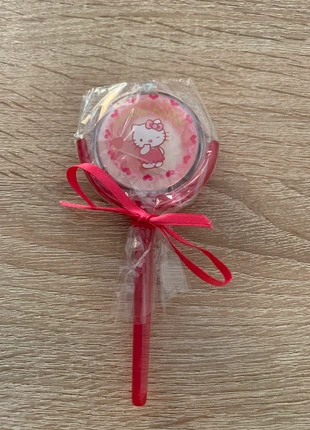 Brillant à lèvres Hello Kitty, brand: Sanrio, condition: New with tags, €2.00, €2.80 includes Buyer Protection