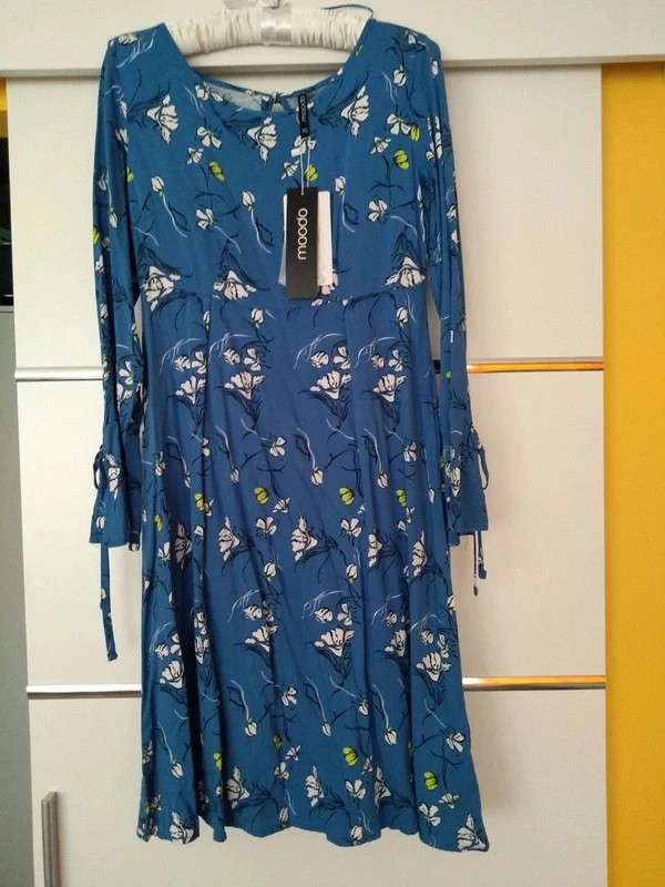 Moodo niebieska sukienka w kwiaty XS - Vinted