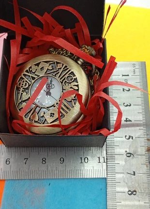 Montre à gousset Alice in wonderland, merk: Alice, staat: Heel goed, maat: 47 mm & groter, € 5,00, € 5,95 inclusief Kopersbescherming Pro