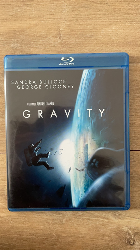 gravity blu ray cover
