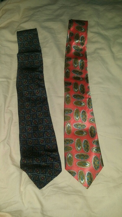 Lot de deux cravates  1