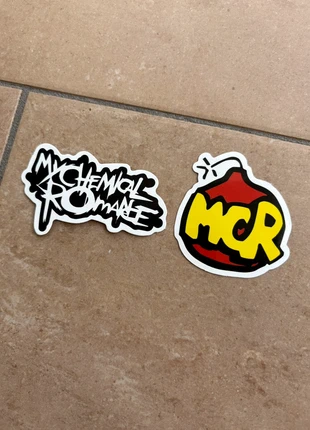 My Chemical Romance sticker set - 2 stickers, merk: My Chemical Romance, staat: Heel goed, € 2,00, € 2,80 inclusief Kopersbescherming