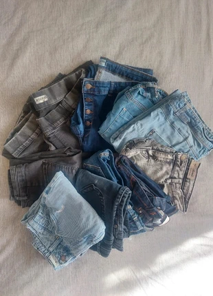 🔥 Lot de jeans rebelles : troués mais pas fainéants ! 🧵, condizioni: Discrete, taglia: Taglia unica, €10.00, €11.20 include la Protezione acquisti