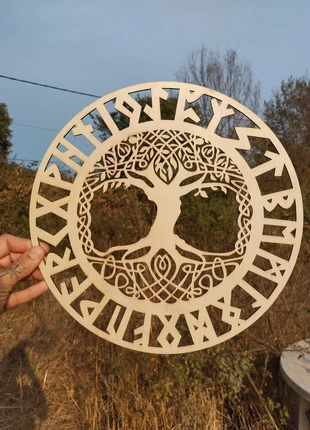Décoration en Bois Viking Yggdrasil Arbre de Vie et Runes du Futhark Pagan Witch, merk: Viking, staat: Heel goed, € 11,50, € 12,78 inclusief Kopersbescherming