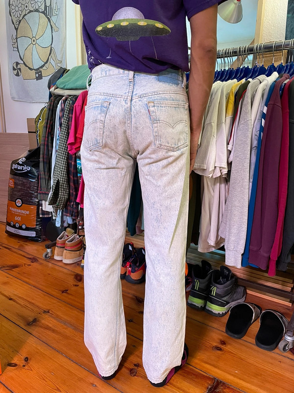 Vintage Blue Levi’s Snow Jeans 3