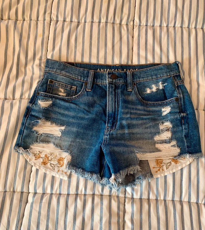 American eagle pocket detail shorts 1