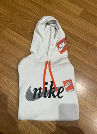 Sweat à capuche Nike, brand: Nike, condition: Good, size: S, €14.00, €15.40 includes Buyer Protection