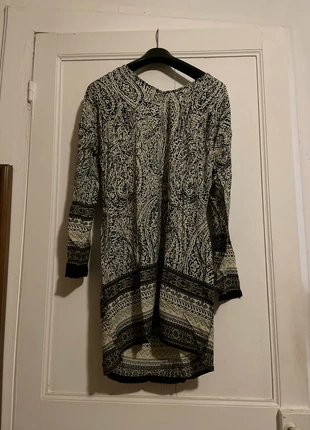 Tunique longue, staat: Nieuw zonder prijskaartje, maat: M / 38 / 10, € 4,00, € 4,90 inclusief Kopersbescherming