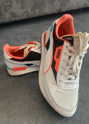 Baskets Puma , merk: Puma, staat: Veelgebruikt, maat: 37.5, € 10,00, € 11,20 inclusief Kopersbescherming