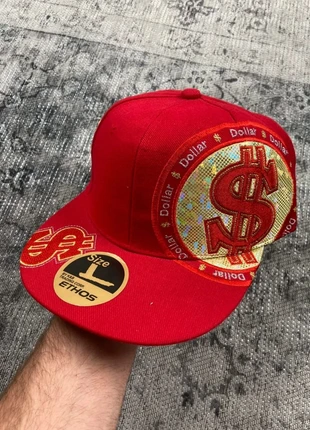 Caquette Ethos L rouge Hip hop broderies y2k usa style vintage, marke: Ethos, zustand: Sehr gut, größe: L, 12,00 €, 13,30 € beinhaltet Vinted-Käuferschutz Pro