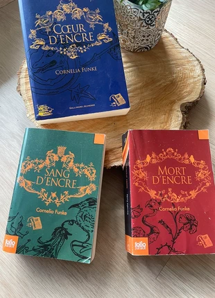 Trilogie Cœur d’encre - Cornelia FUNKE, état: Bon état, 16,00 €, 17,50 € Protection acheteurs incluse