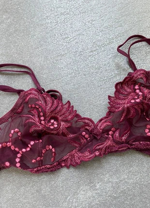 Soutien-gorge Lou 85 B, marque: LOU, état: Très bon état, taille: 85B, 4,00 €, 4,90 € Protection acheteurs incluse