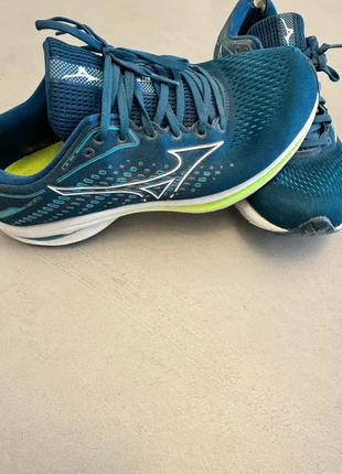 Scarpe mizuno waverider 25, marque: MIZUNO, état: Satisfaisant, taille: 41, 15,00 €, 16,45 € Protection acheteurs incluse