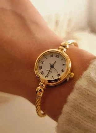 Montre dorée vintage chic Acier inoxydable, brand: Bijouterie Paribell, condition: Very good, size: Up to 30 mm, €17.50, €19.08 includes Buyer Protection Pro