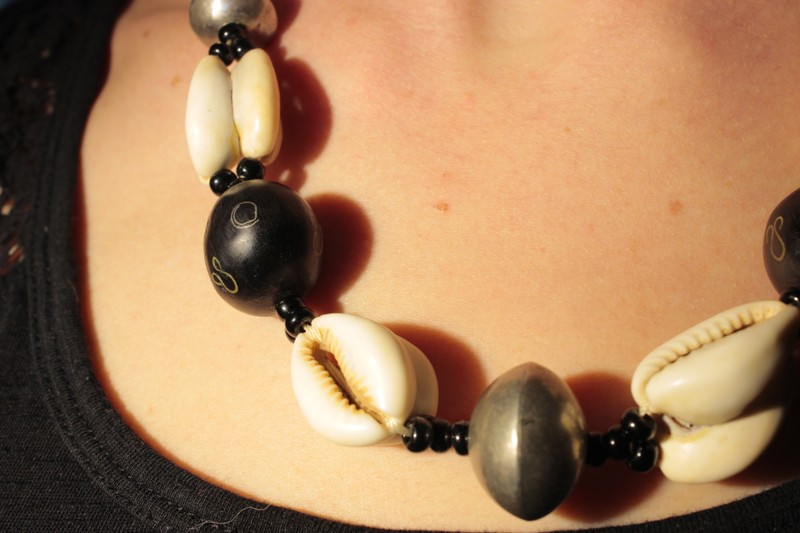 collier avec coquillages comme neuf 2