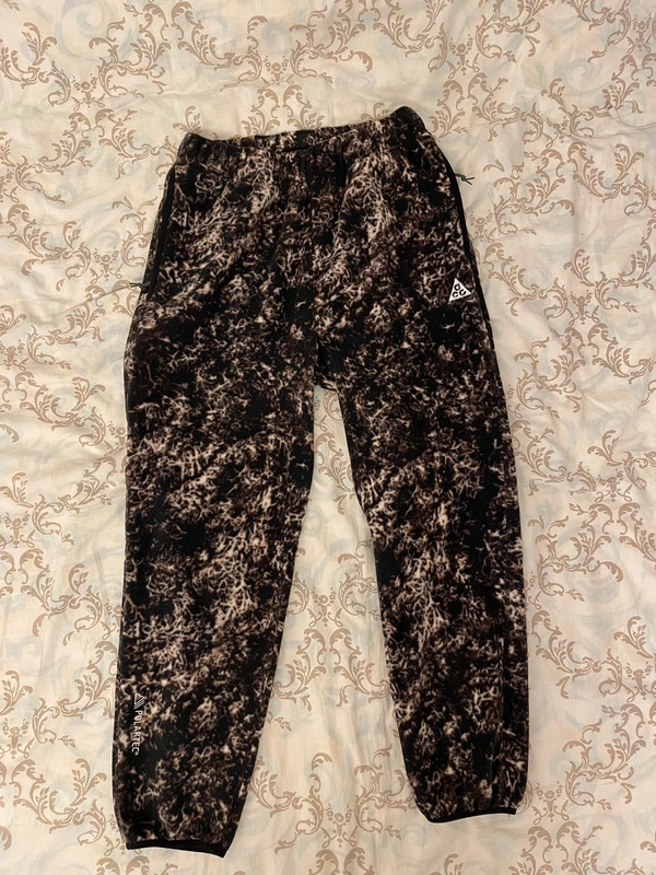 Nike ACG Polartec Wolf Tree Pants 1