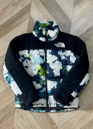 Doudoune The North Face Nuptse femme XS Floral Navy Summit Series parfait état rare, brand: The North Face, condizioni: Ottime, taglia: XS / IT 38 / EU 34, €60.00, €63.70 include la Protezione acquisti