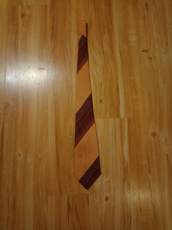 Nowy krawat PRL. 1