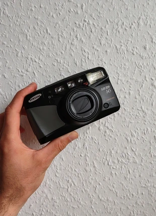 Samsung slim zoom 145 panorama film kamera 35mm, merk: Samsung, staat: Heel goed, € 38,00, € 40,60 inclusief Kopersbescherming