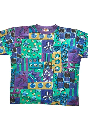 T-shirt vintage donna anni 90 a fantasia, brand: Vintage Dressing, condizioni: Ottime, taglia: M / IT 42 / EU 38, €19.00, €20.65 include la Protezione acquisti Pro